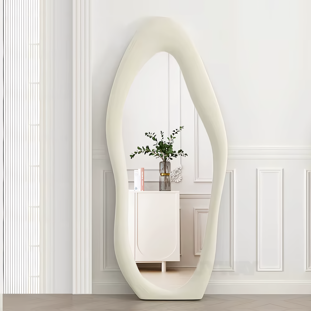 Espejo minimalista con Forma Irregular y Ondulada